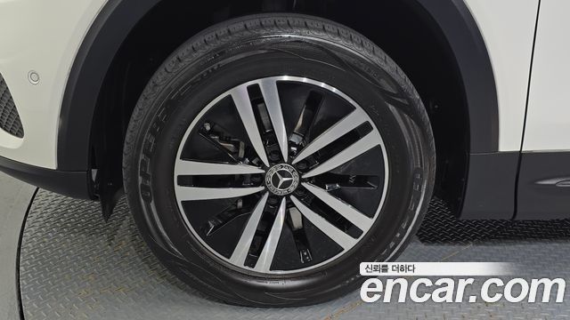 Mercedes-Benz GLB-Class 2021 — photo 5