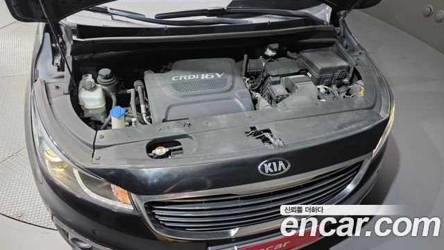 Kia Canival 2015 — photo 6