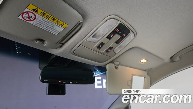 Kia Canival 2015 — photo 29