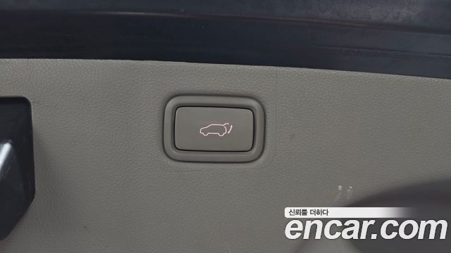 Kia Canival 2015 — photo 31