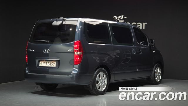 Hyundai Starex 2019 — photo 2