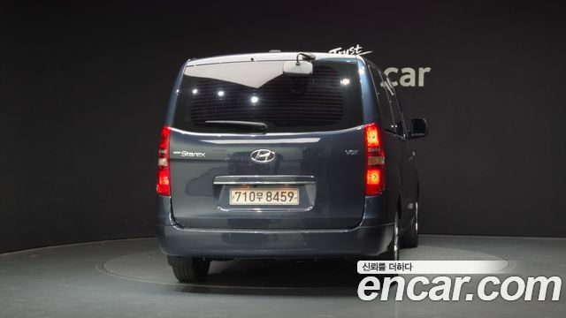 Hyundai Starex 2019 — photo 4