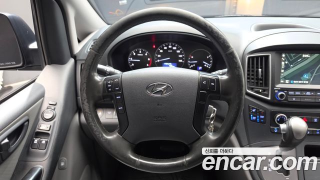 Hyundai Starex 2019 — photo 21