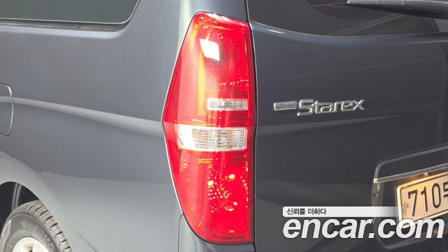Hyundai Starex 2019 — photo 9