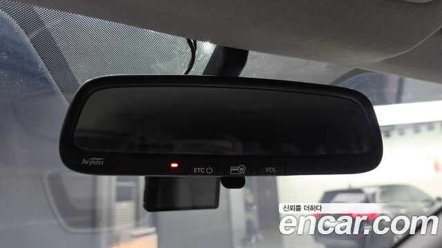 Hyundai Starex 2019 — photo 27