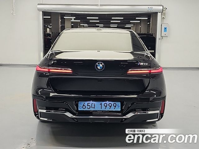 BMW i7 2024 — photo 3