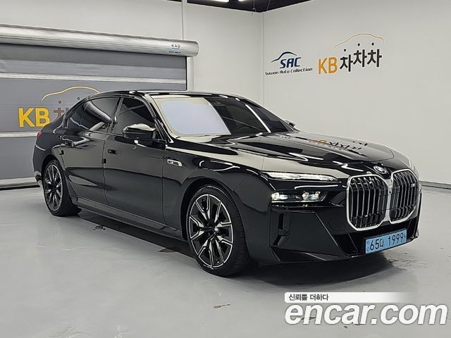 BMW i7 2024 — photo 4