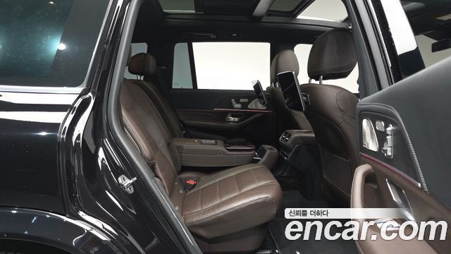 Mercedes-Benz GLS-Class 2023 — photo 17
