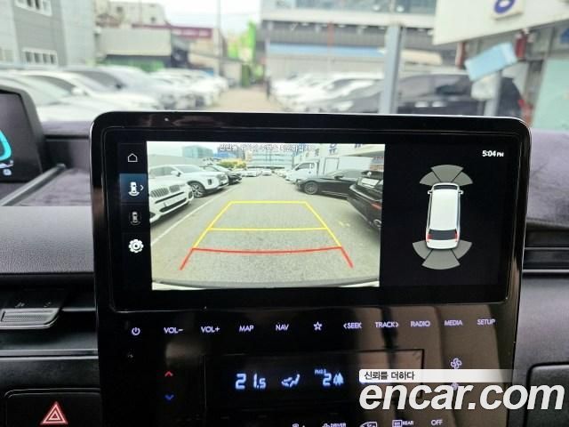 Hyundai Staria 2025 — photo 15