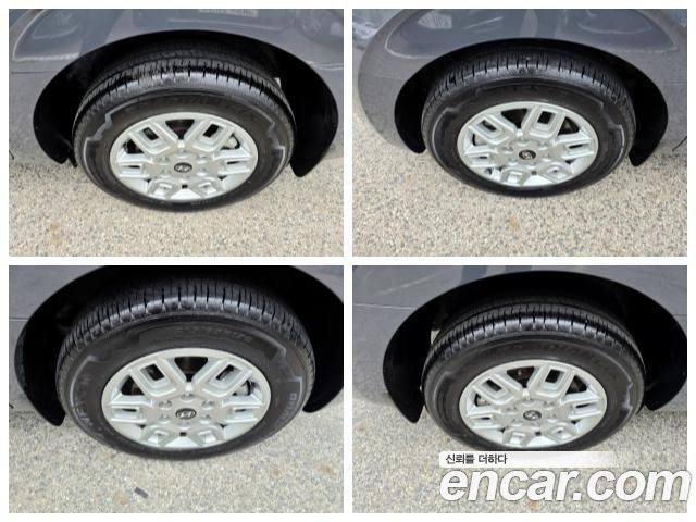 Hyundai Staria 2025 — photo 20