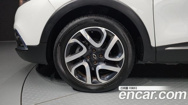 Renault Korea QM3 2017 — photo 5
