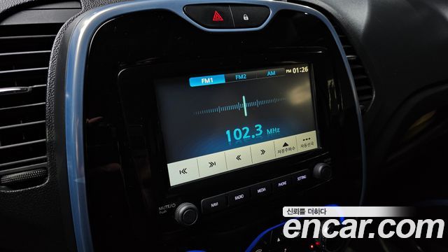 Renault Korea QM3 2017 — photo 22