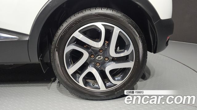 Renault Korea QM3 2017 — photo 7