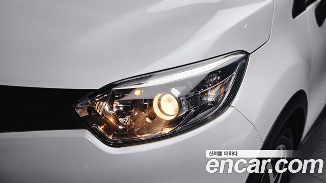 Renault Korea QM3 2017 — photo 8