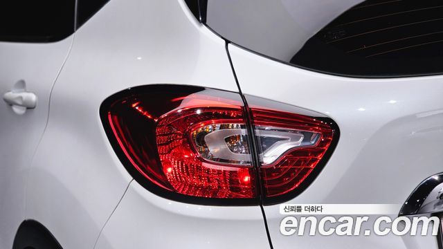 Renault Korea QM3 2017 — photo 9