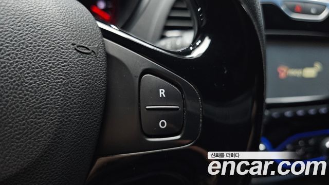 Renault Korea QM3 2017 — photo 29