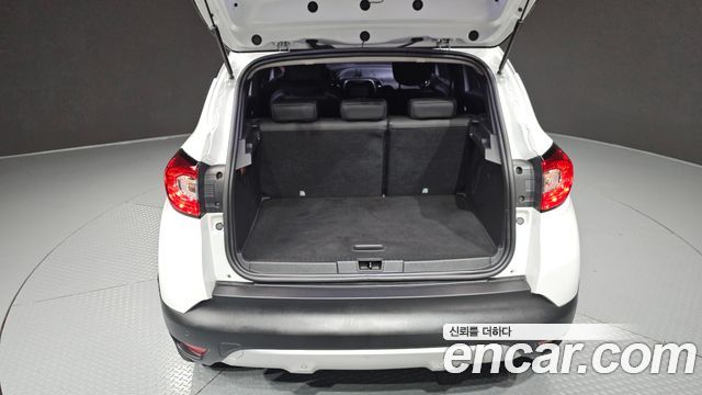 Renault Korea QM3 2017 — photo 34