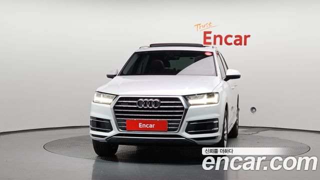 Audi Q7 2019 — photo 3
