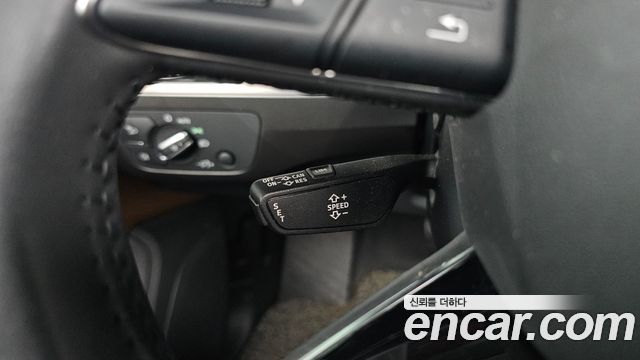 Audi Q7 2019 — photo 20