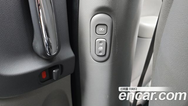 Kia Canival 2013 — photo 25