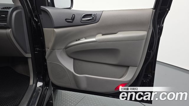 Kia Canival 2013 — photo 15