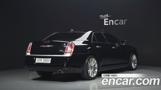 Chrysler 300C 2013 — photo 2