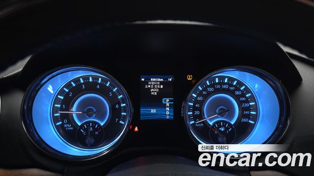 Chrysler 300C 2013 — photo 8