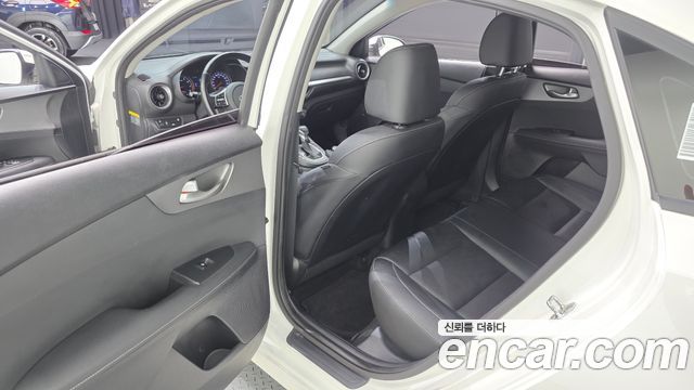 Kia K3 2020 — photo 16