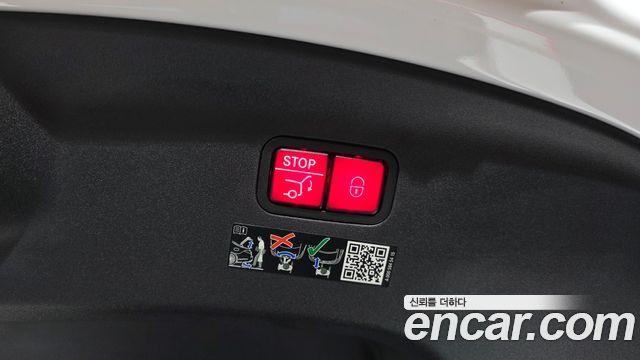 Mercedes-Benz AMG GT 2023 — photo 31
