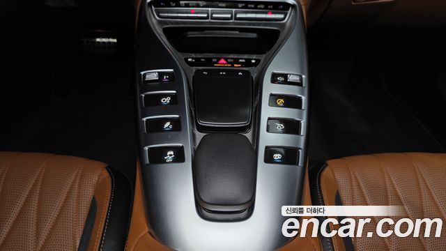 Mercedes-Benz AMG GT 2023 — photo 34