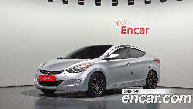 Hyundai AVANTE 2013 — photo 1