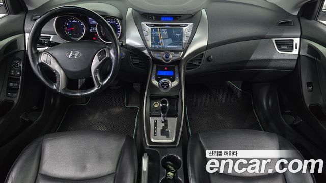 Hyundai AVANTE 2013 — photo 7