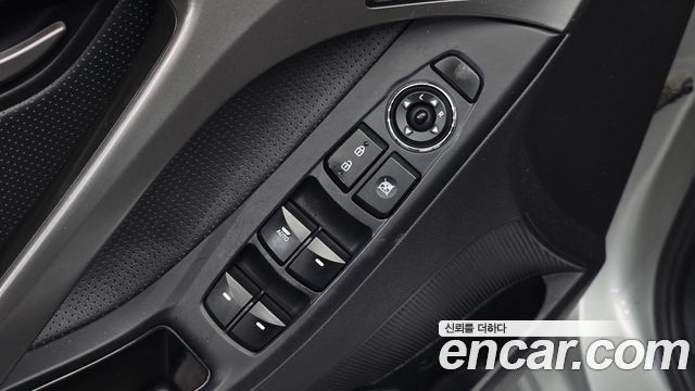 Hyundai AVANTE 2013 — photo 15