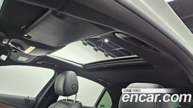 Mercedes-Benz E-Class 2021 — photo 22