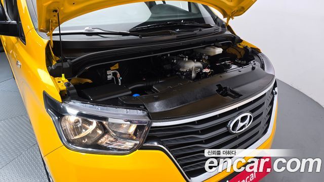 Hyundai Starex 2019 — photo 6