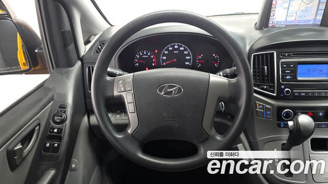 Hyundai Starex 2019 — photo 21