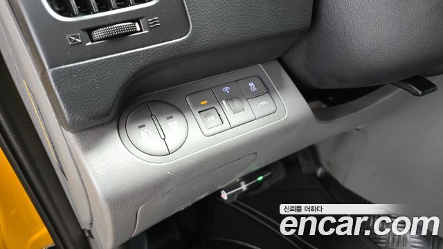Hyundai Starex 2019 — photo 23