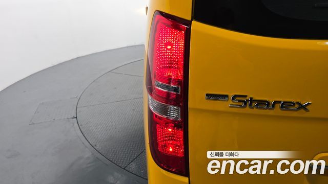 Hyundai Starex 2019 — photo 9