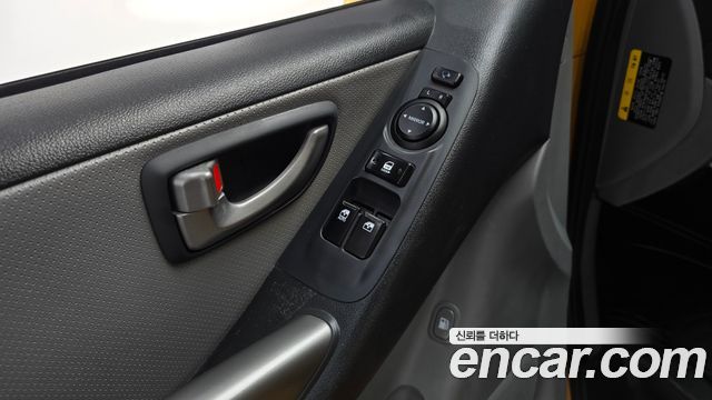 Hyundai Starex 2019 — photo 29