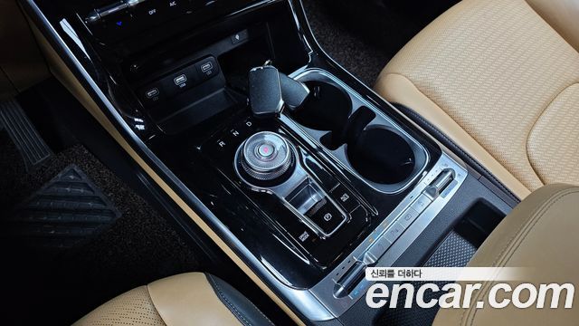 Kia Canival 2021 — photo 9