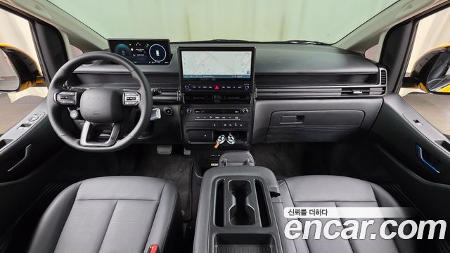 Hyundai Staria 2027 — photo 10
