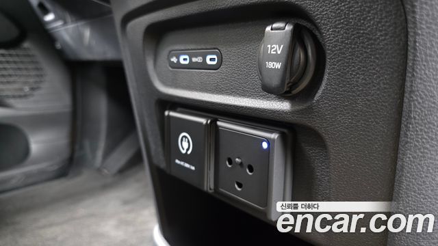 Hyundai Staria 2027 — photo 30