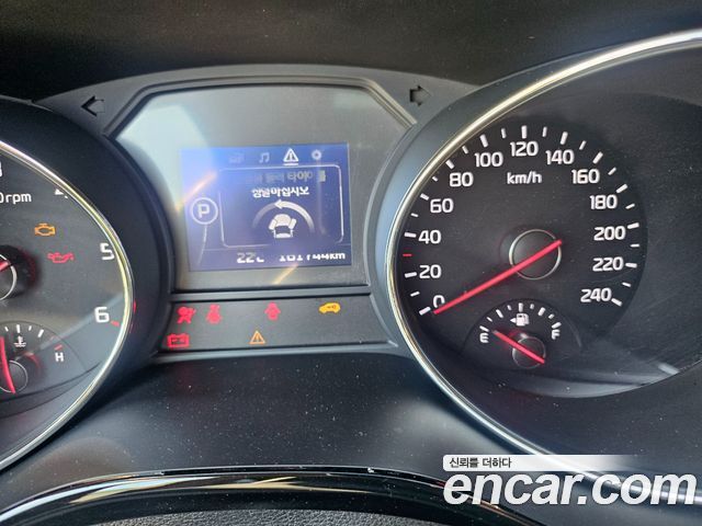 Kia Canival 2016 — photo 7