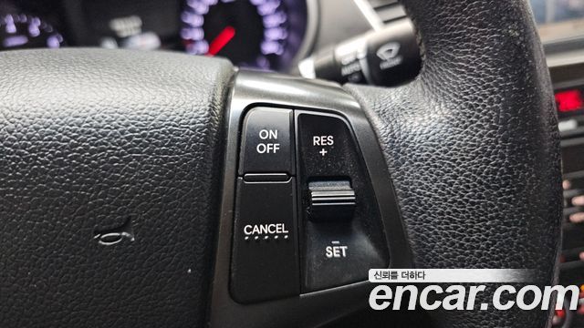 Kia K7 2012 — photo 23