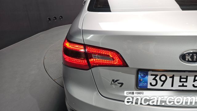 Kia K7 2012 — photo 9