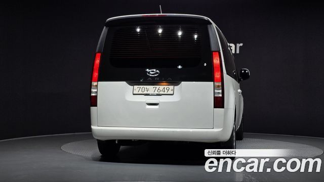 Hyundai Staria 2022 — photo 4