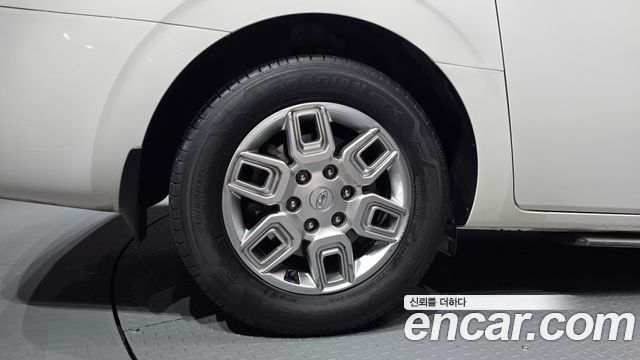 Hyundai Staria 2022 — photo 5