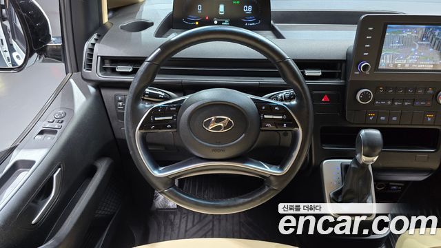 Hyundai Staria 2022 — photo 14