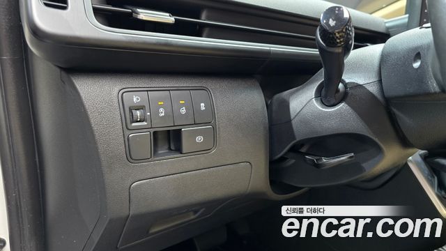 Hyundai Staria 2022 — photo 17