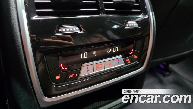 BMW X6 2022 — photo 14